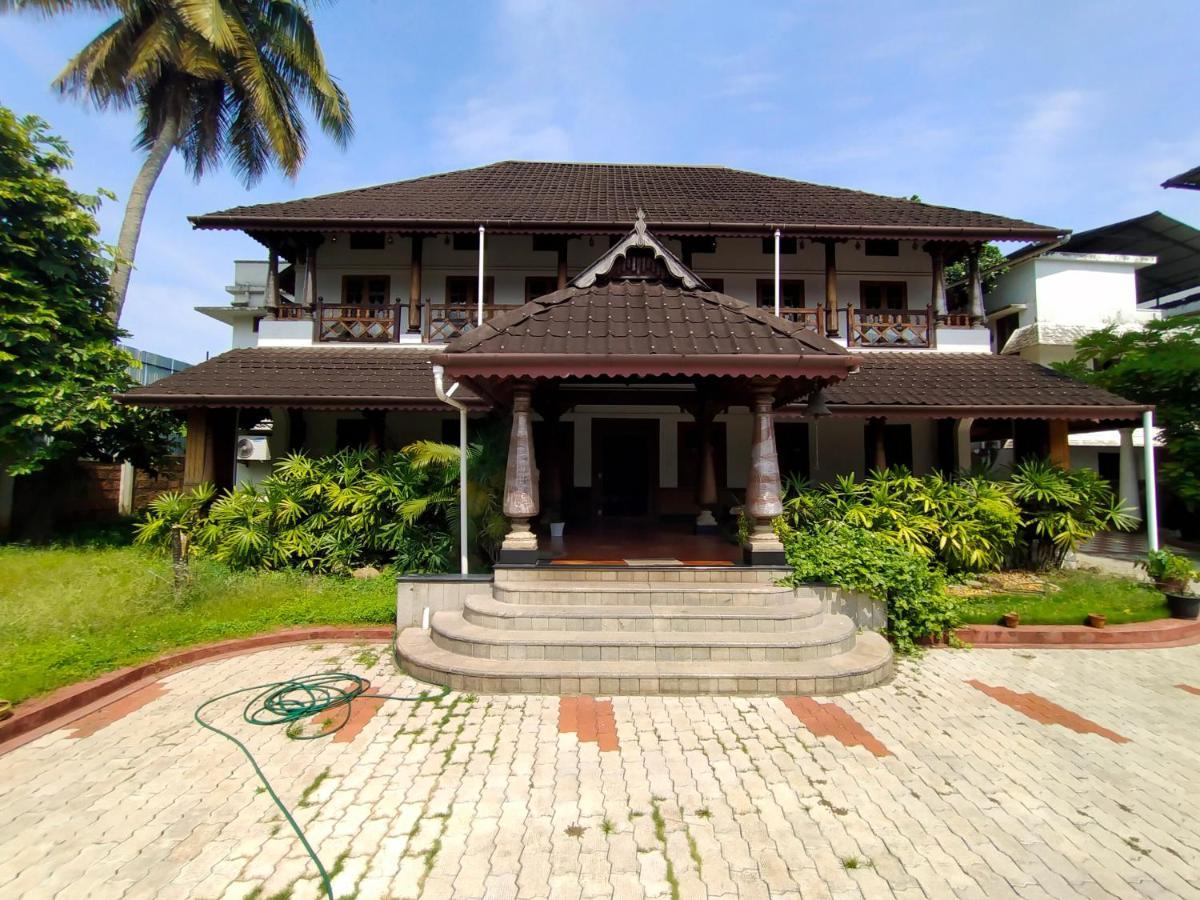 Azza Heritage Home Kochi Exterior photo